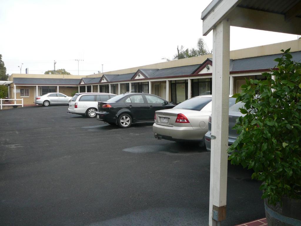 Murray River Motel Суон Хил Екстериор снимка